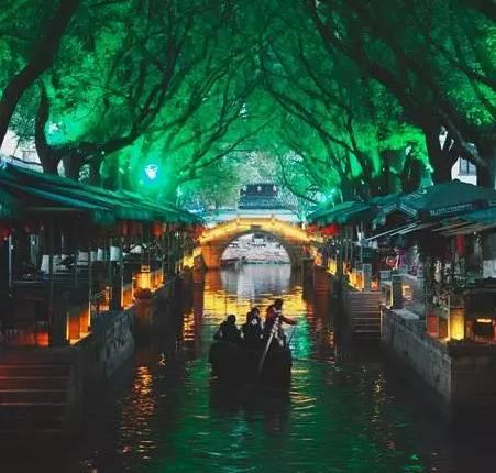 水秀山清云问路下联？
